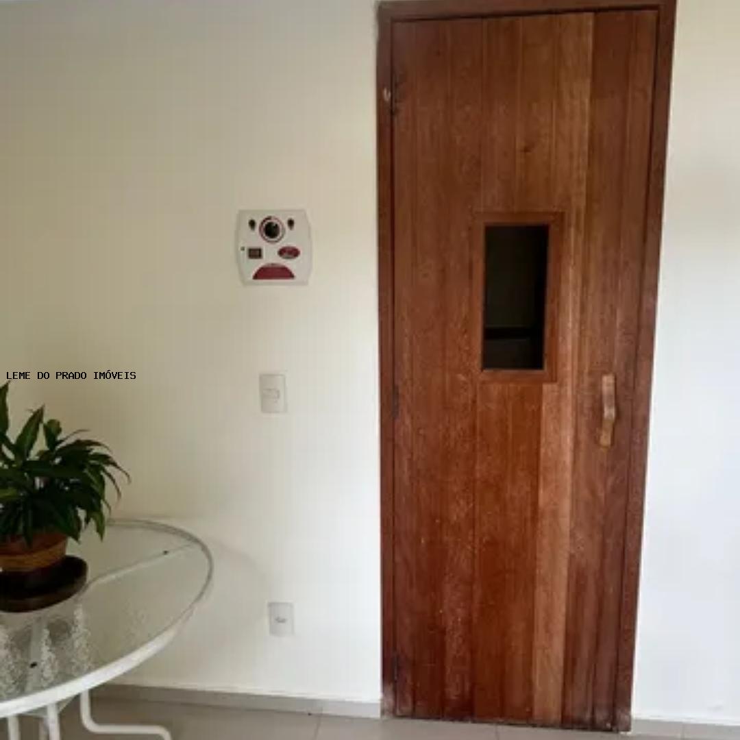 Apartamento à venda com 2 quartos, 76m² - Foto 11