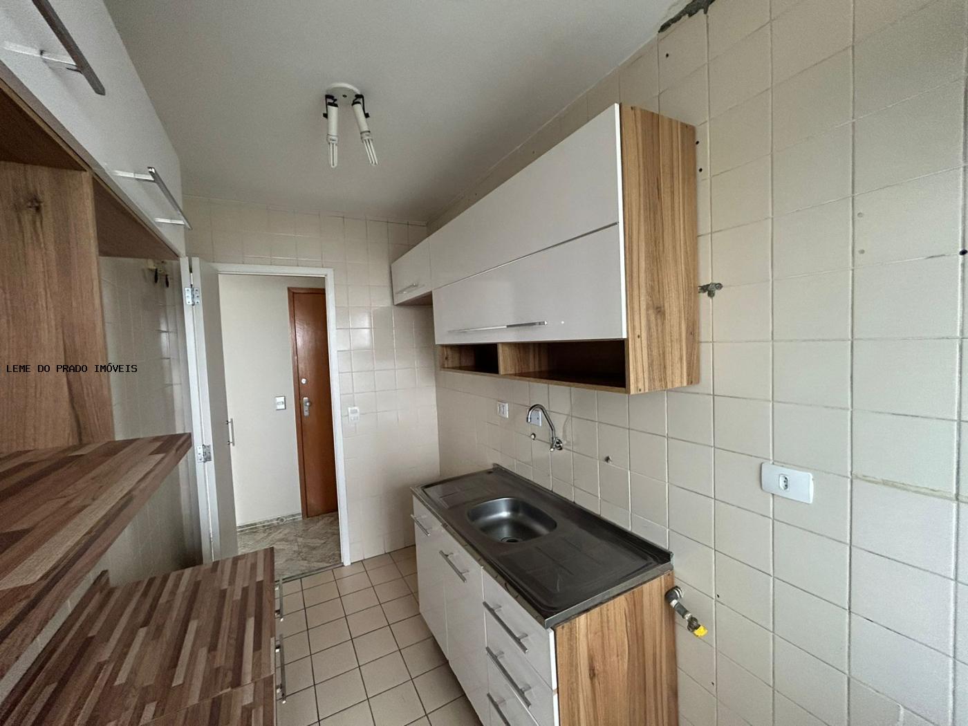 Apartamento à venda com 2 quartos, 51m² - Foto 23