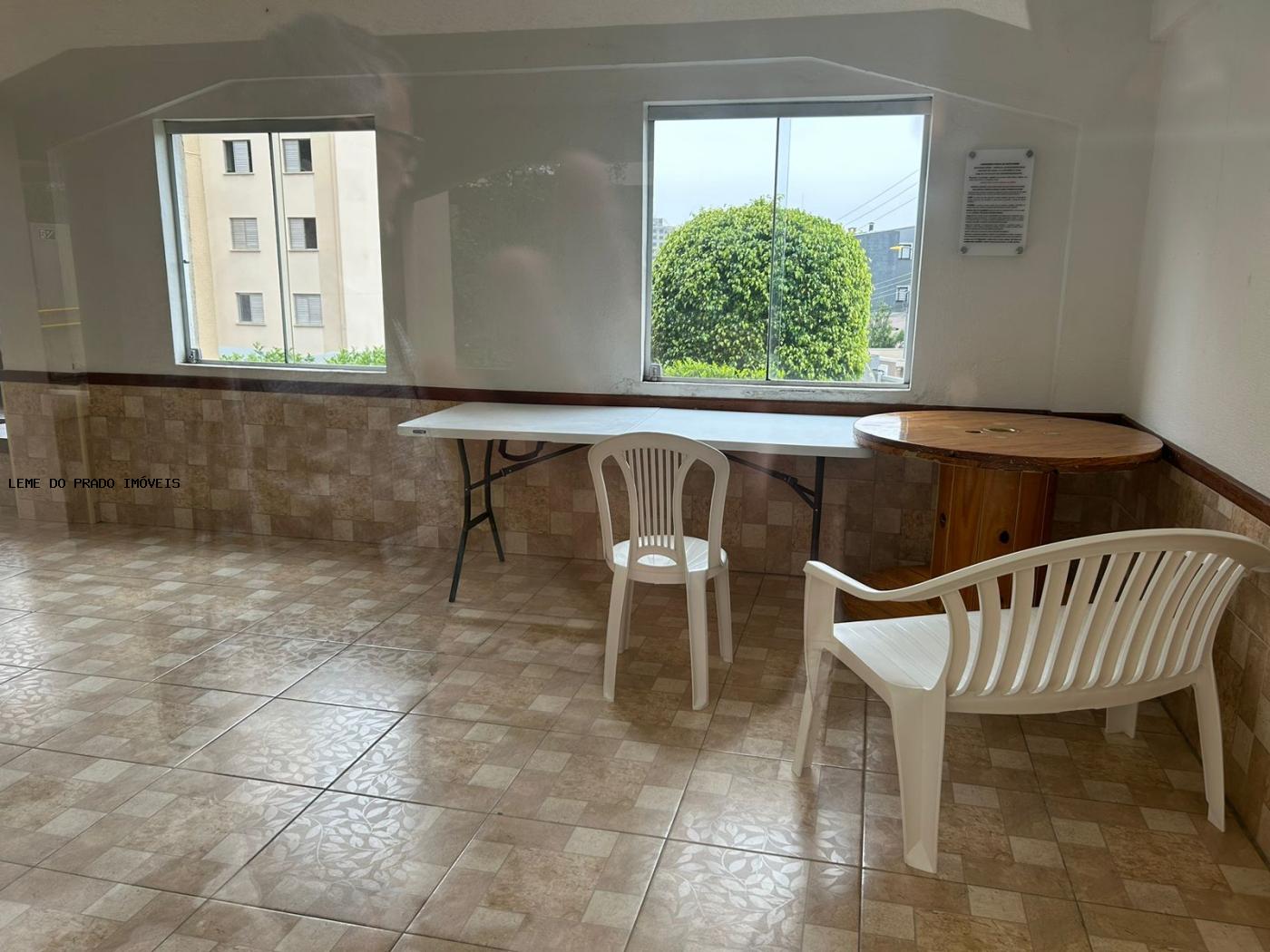 Apartamento à venda com 2 quartos, 51m² - Foto 35