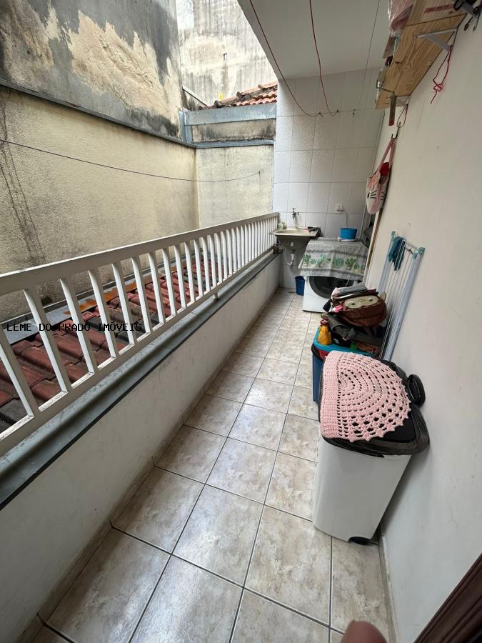 Apartamento à venda com 3 quartos, 107m² - Foto 35