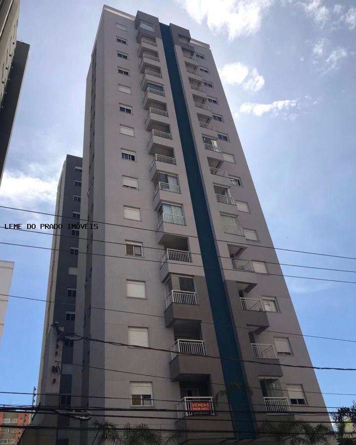 Apartamento à venda com 2 quartos, 64m² - Foto 2