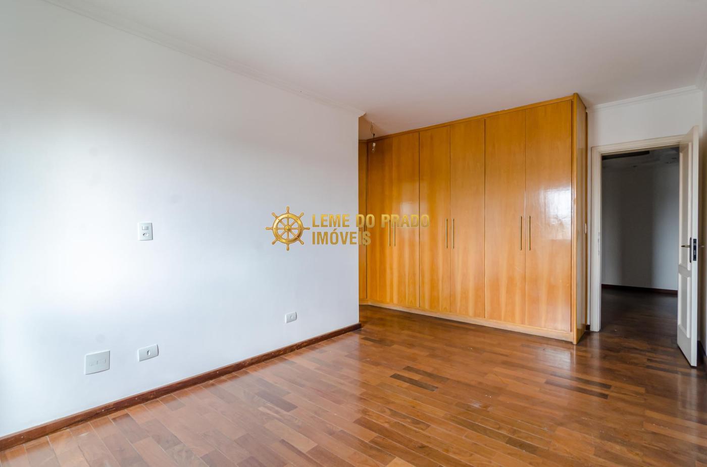 Apartamento à venda com 3 quartos, 184m² - Foto 14