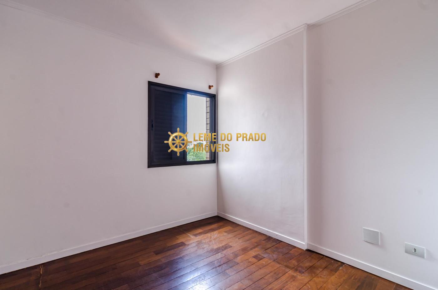 Apartamento para alugar com 3 quartos, 184m² - Foto 18