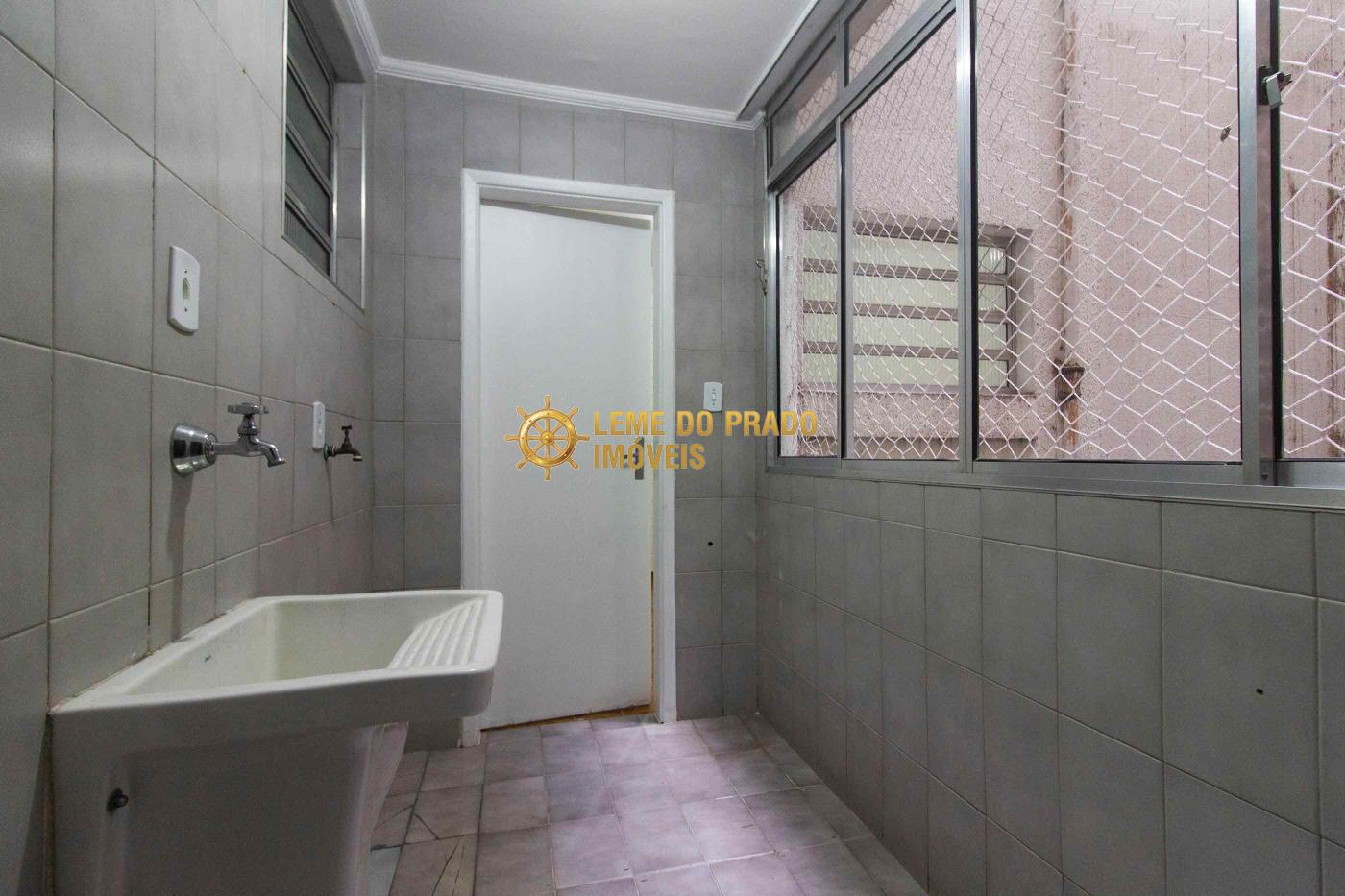 Apartamento para alugar com 2 quartos, 80m² - Foto 13