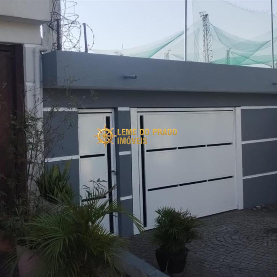 Casa para alugar com 3 quartos, 350m² - Foto 1