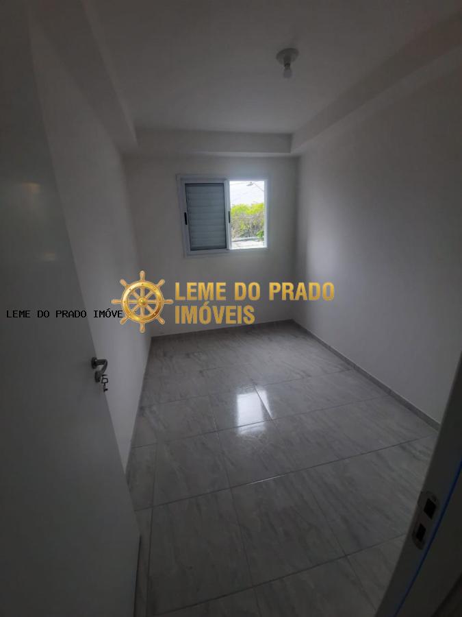 Apartamento para alugar com 3 quartos, 66m² - Foto 11