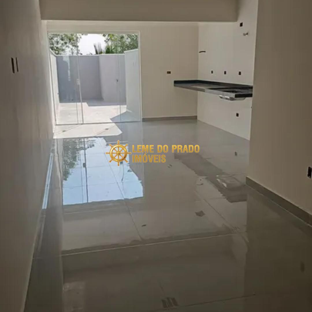 Sobrado à venda com 3 quartos, 140m² - Foto 1