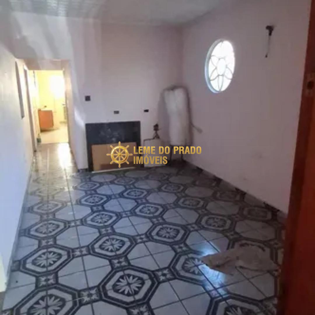 Casa à venda com 2 quartos, 100m² - Foto 3