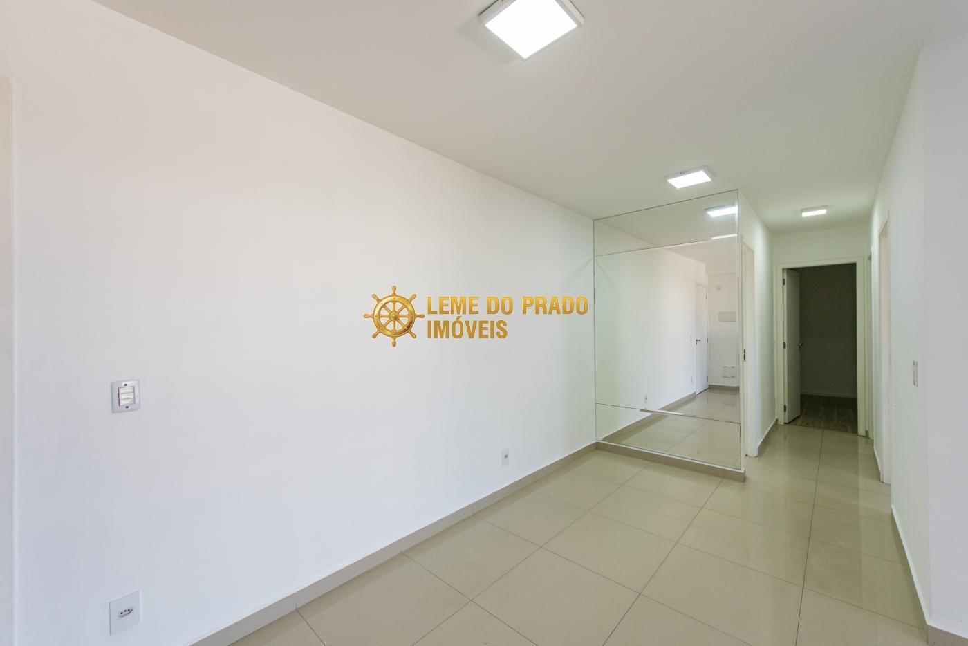 Apartamento para alugar com 3 quartos, 75m² - Foto 3