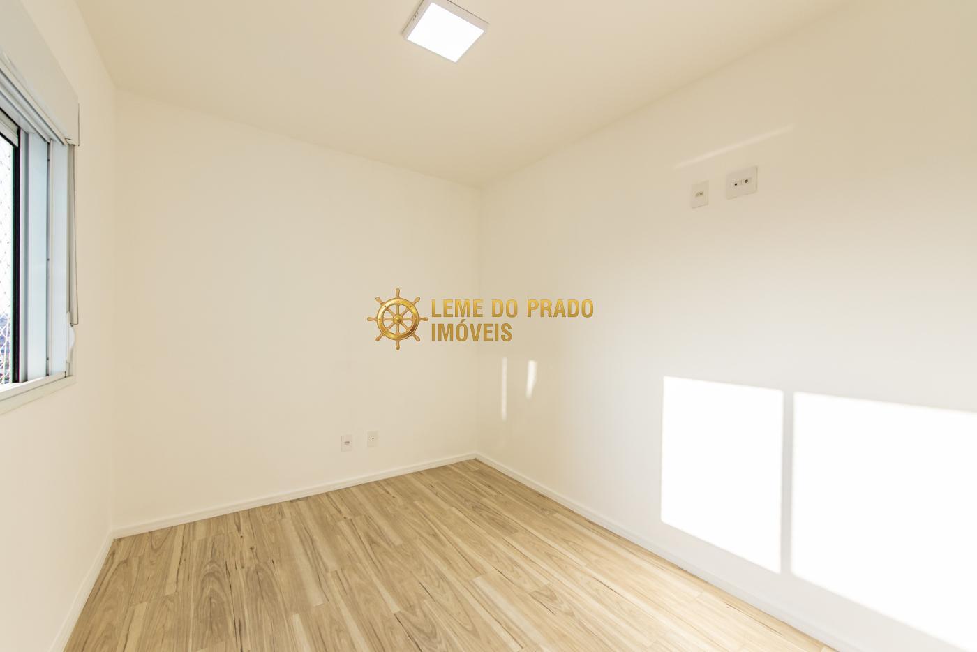 Apartamento para alugar com 3 quartos, 75m² - Foto 11