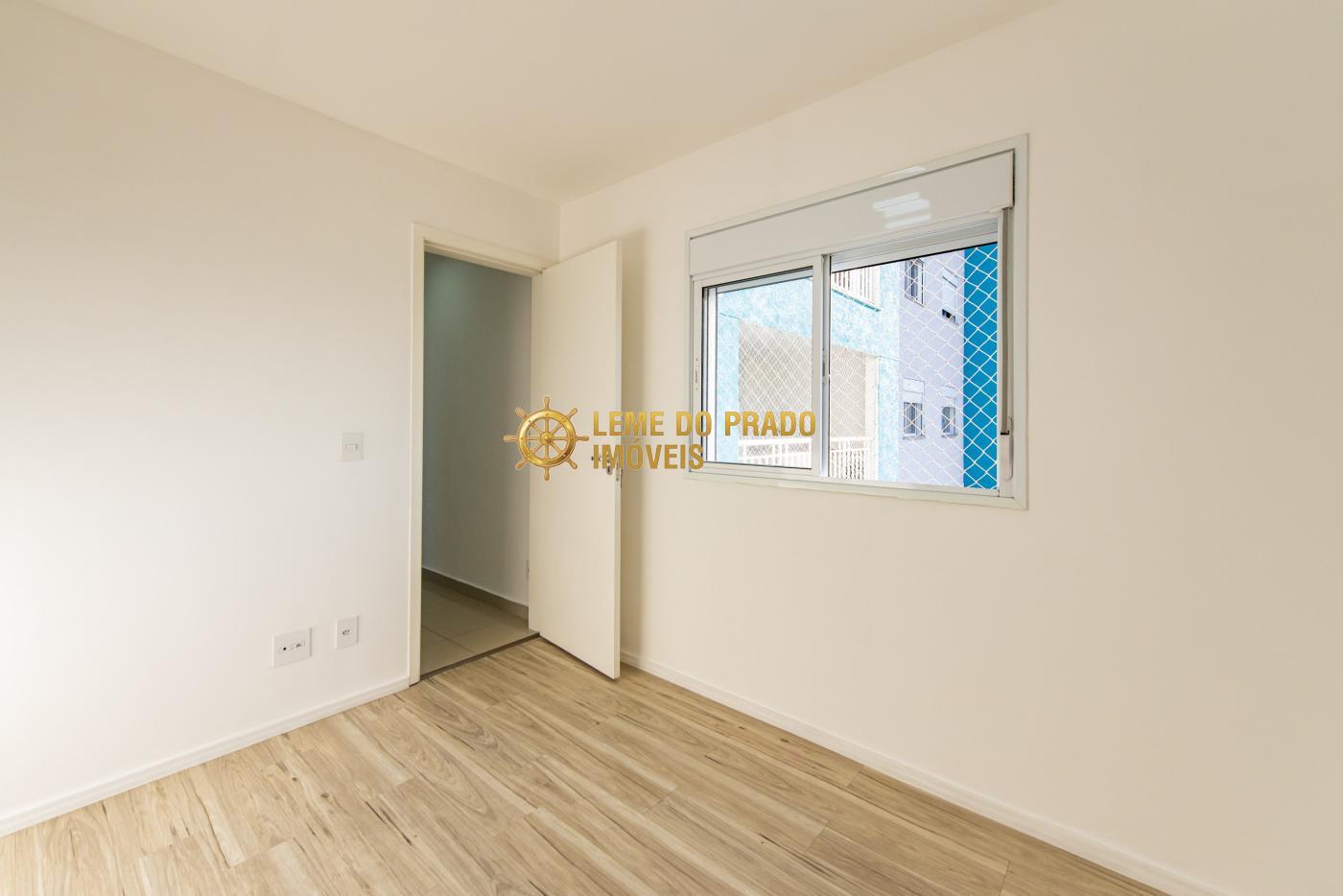 Apartamento para alugar com 3 quartos, 75m² - Foto 13