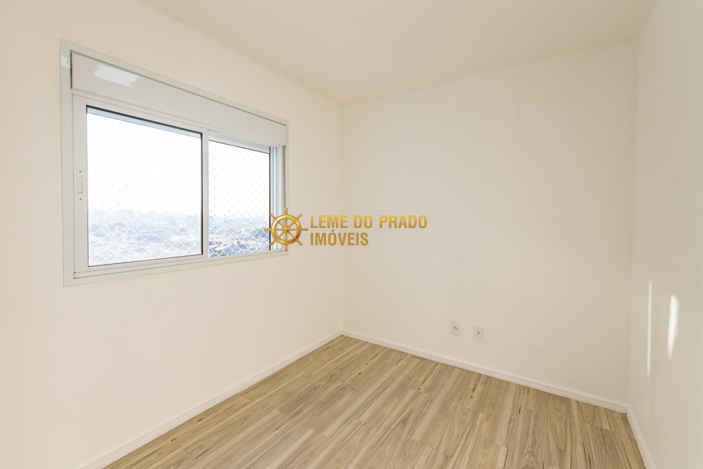 Apartamento para alugar com 3 quartos, 75m² - Foto 12