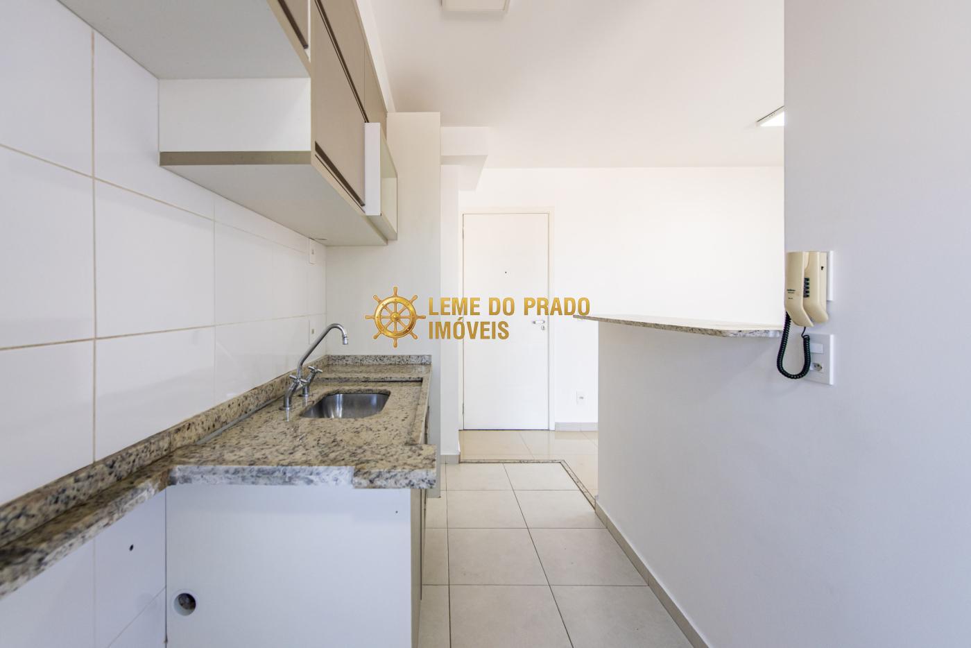 Apartamento para alugar com 3 quartos, 75m² - Foto 17