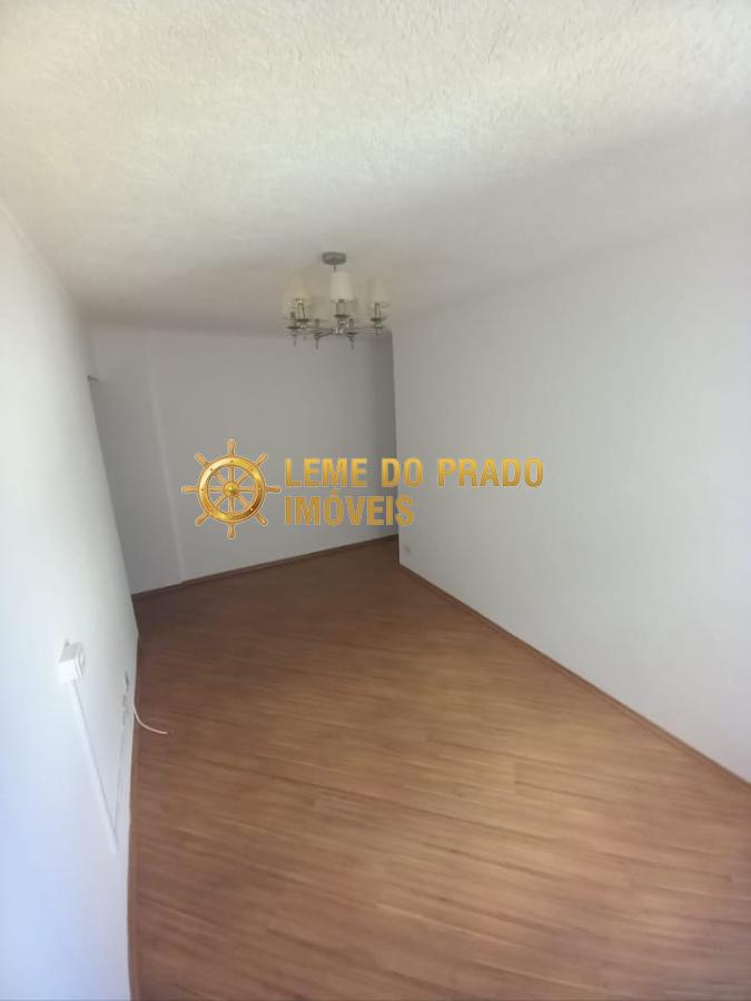 Apartamento à venda com 2 quartos, 70m² - Foto 8