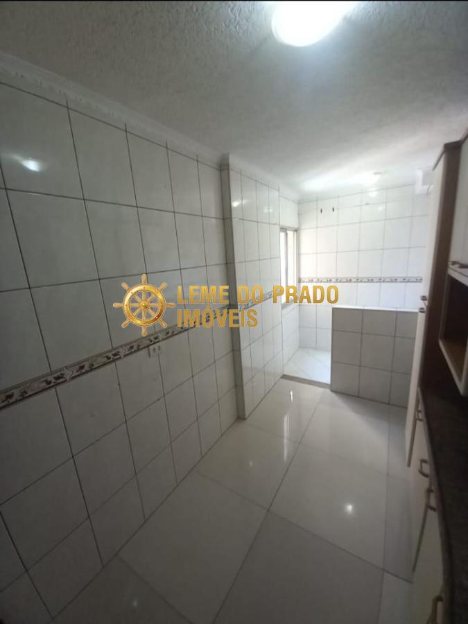 Apartamento à venda com 2 quartos, 70m² - Foto 11