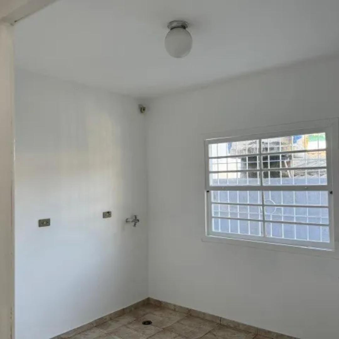 Casa à venda com 2 quartos, 125m² - Foto 7