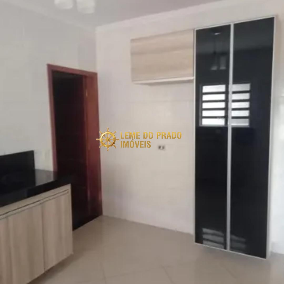 Sobrado à venda com 4 quartos, 250m² - Foto 3