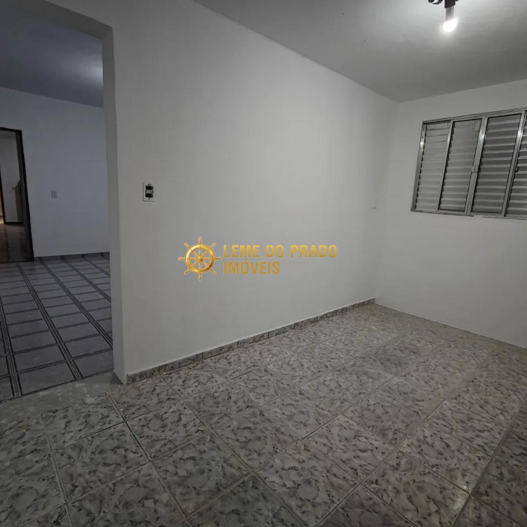 Casa para alugar com 4 quartos, 200m² - Foto 7