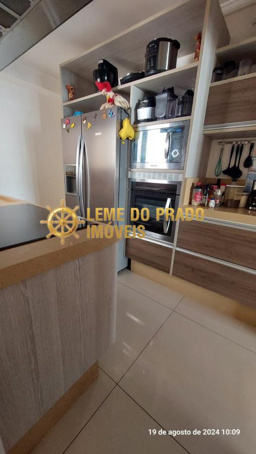 Apartamento à venda com 3 quartos, 123m² - Foto 23