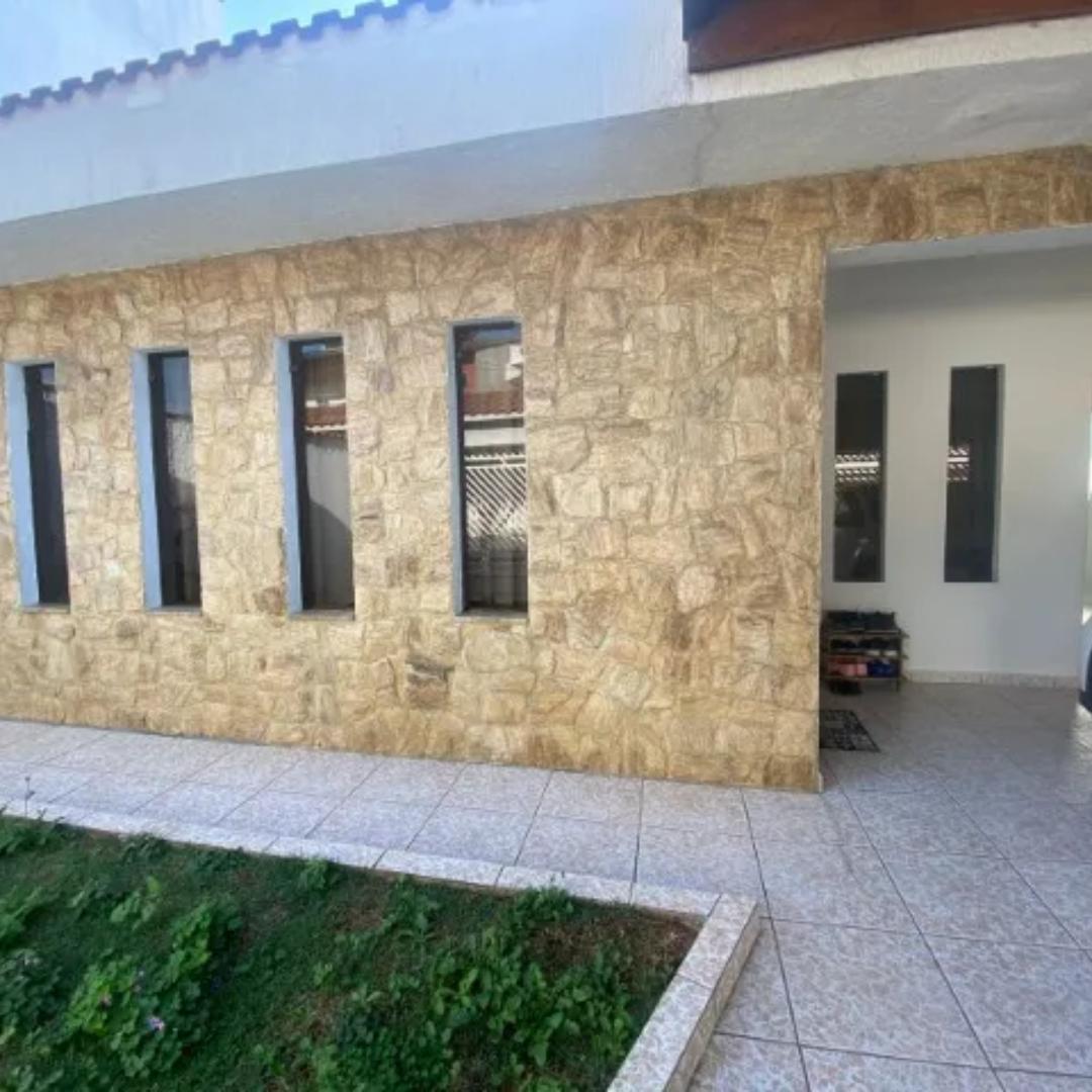 Casa para alugar com 4 quartos, 360m² - Foto 2