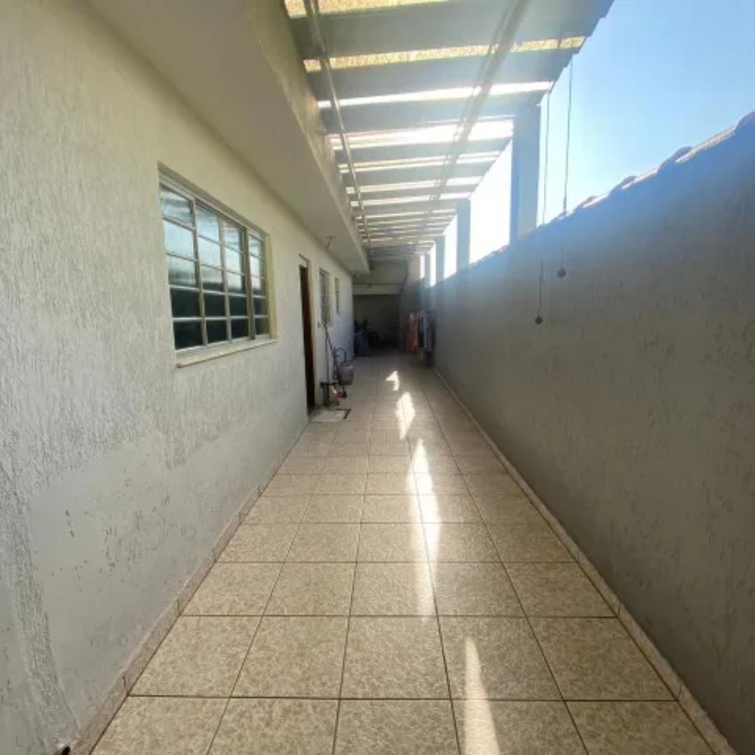 Casa para alugar com 4 quartos, 360m² - Foto 7