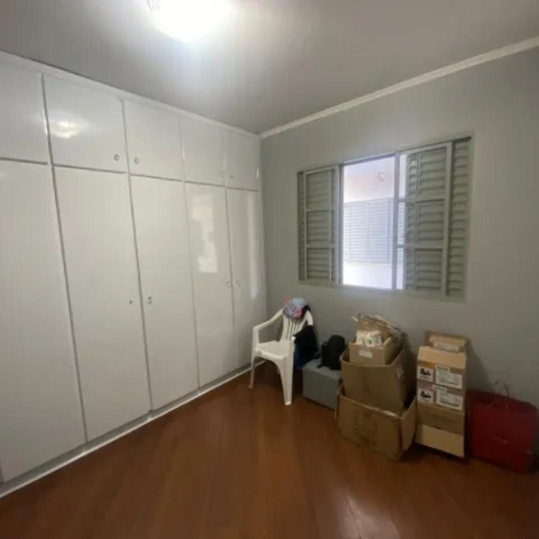 Casa para alugar com 4 quartos, 360m² - Foto 9