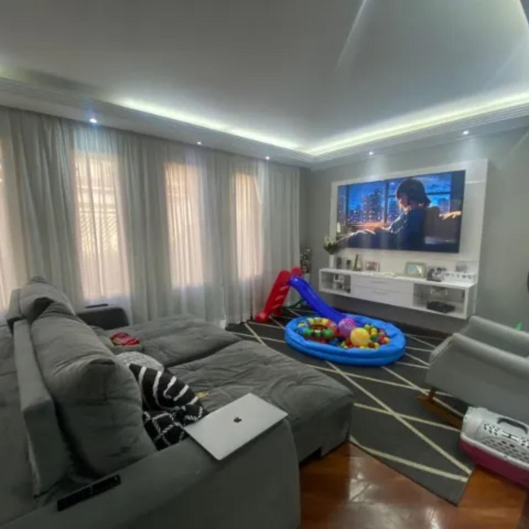 Casa para alugar com 4 quartos, 360m² - Foto 1