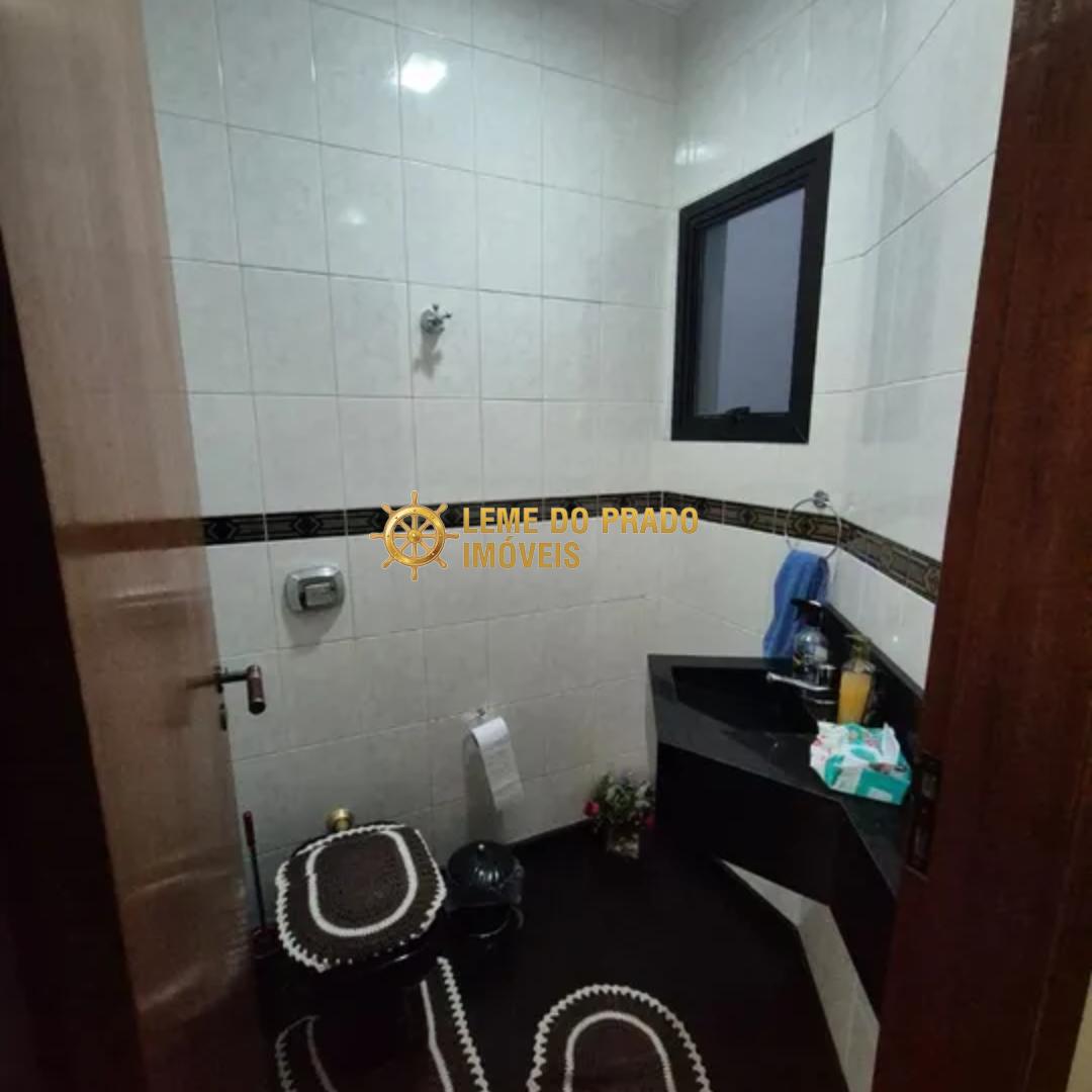 Sobrado à venda com 3 quartos, 227m² - Foto 13