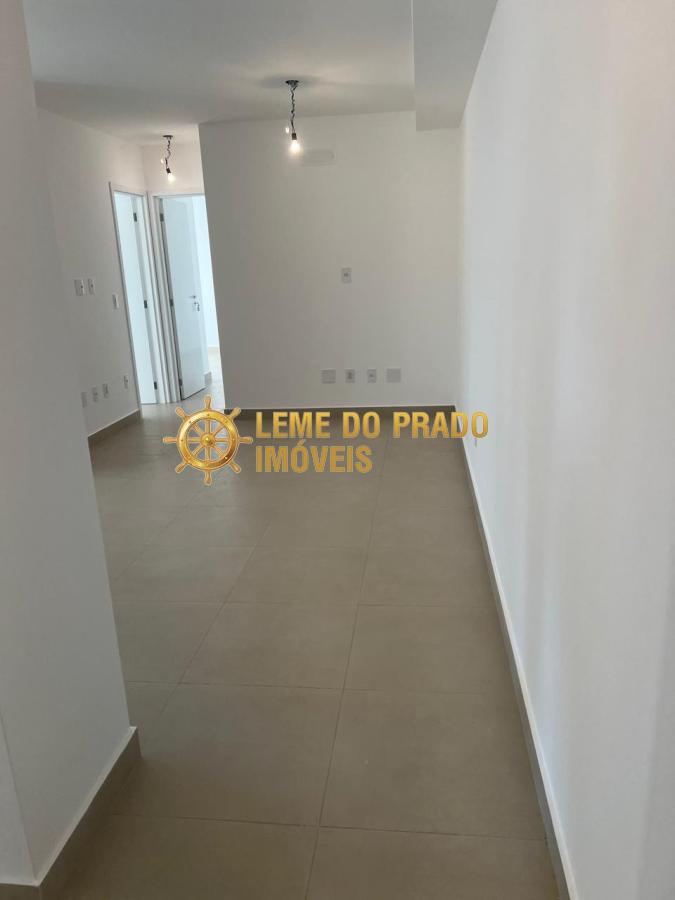 Apartamento à venda com 2 quartos, 85m² - Foto 2