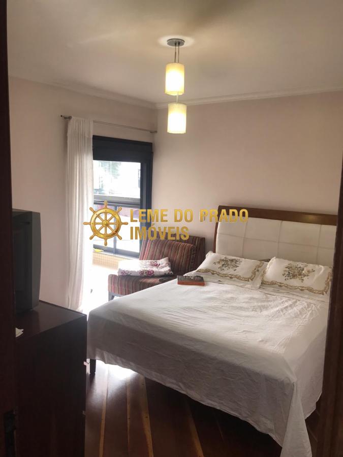 Apartamento à venda com 4 quartos, 210m² - Foto 5