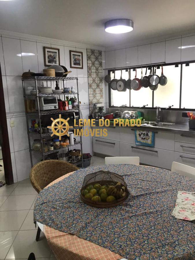 Apartamento à venda com 4 quartos, 210m² - Foto 16