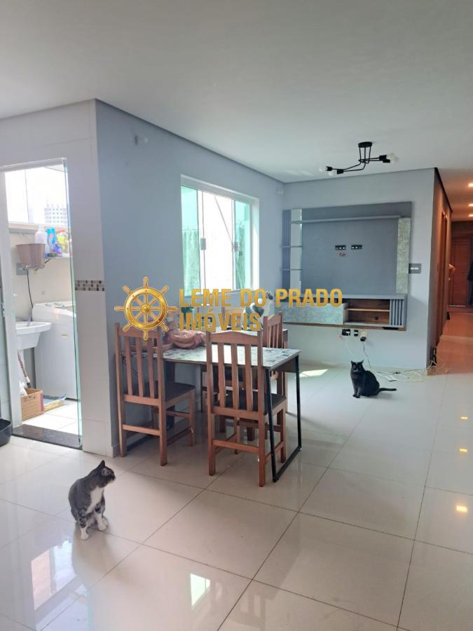 Apartamento à venda com 3 quartos, 81m² - Foto 1