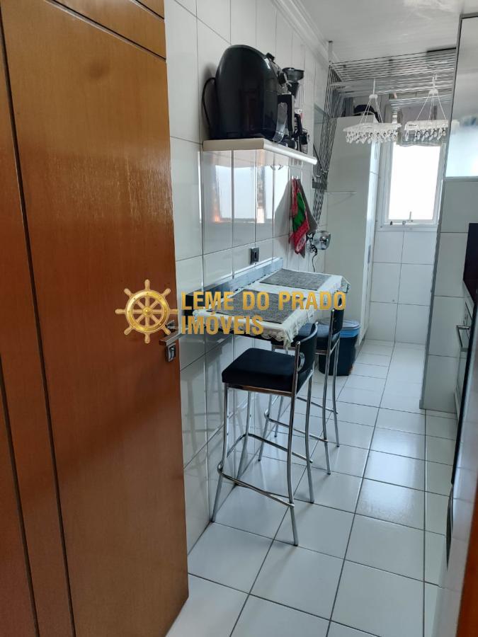 Apartamento à venda com 2 quartos, 61m² - Foto 5