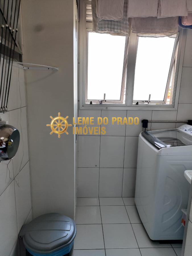 Apartamento à venda com 2 quartos, 61m² - Foto 4