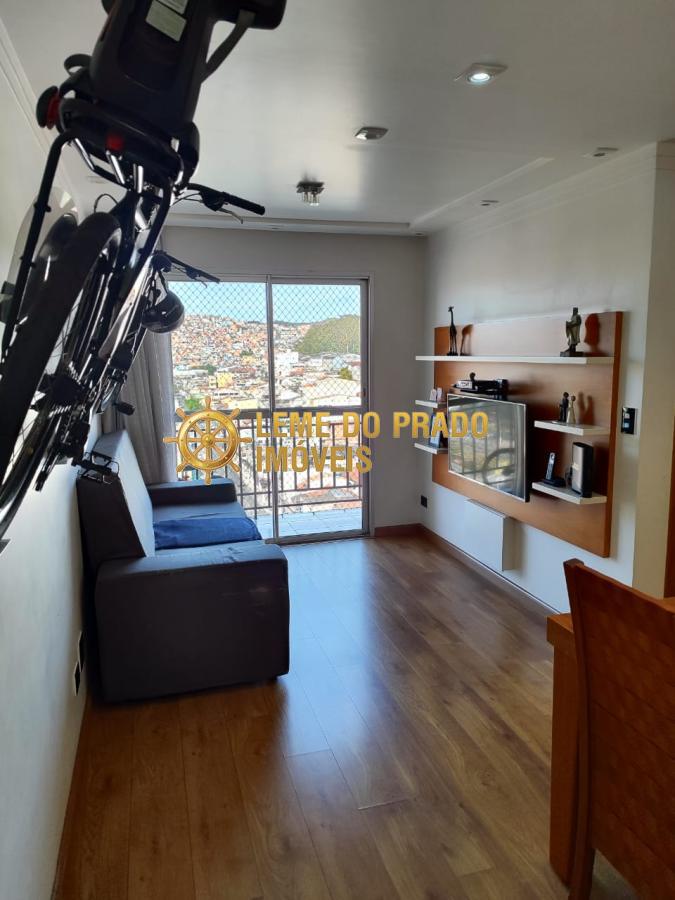 Apartamento à venda com 2 quartos, 61m² - Foto 1