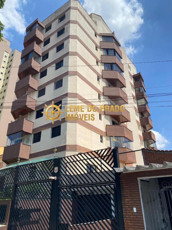 Apartamento para alugar com 3 quartos, 130m² - Foto 14