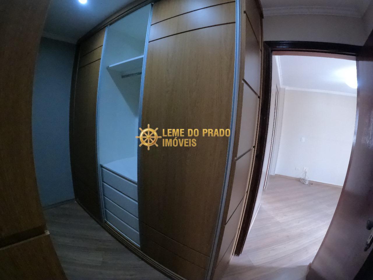 Apartamento para alugar com 3 quartos, 130m² - Foto 28