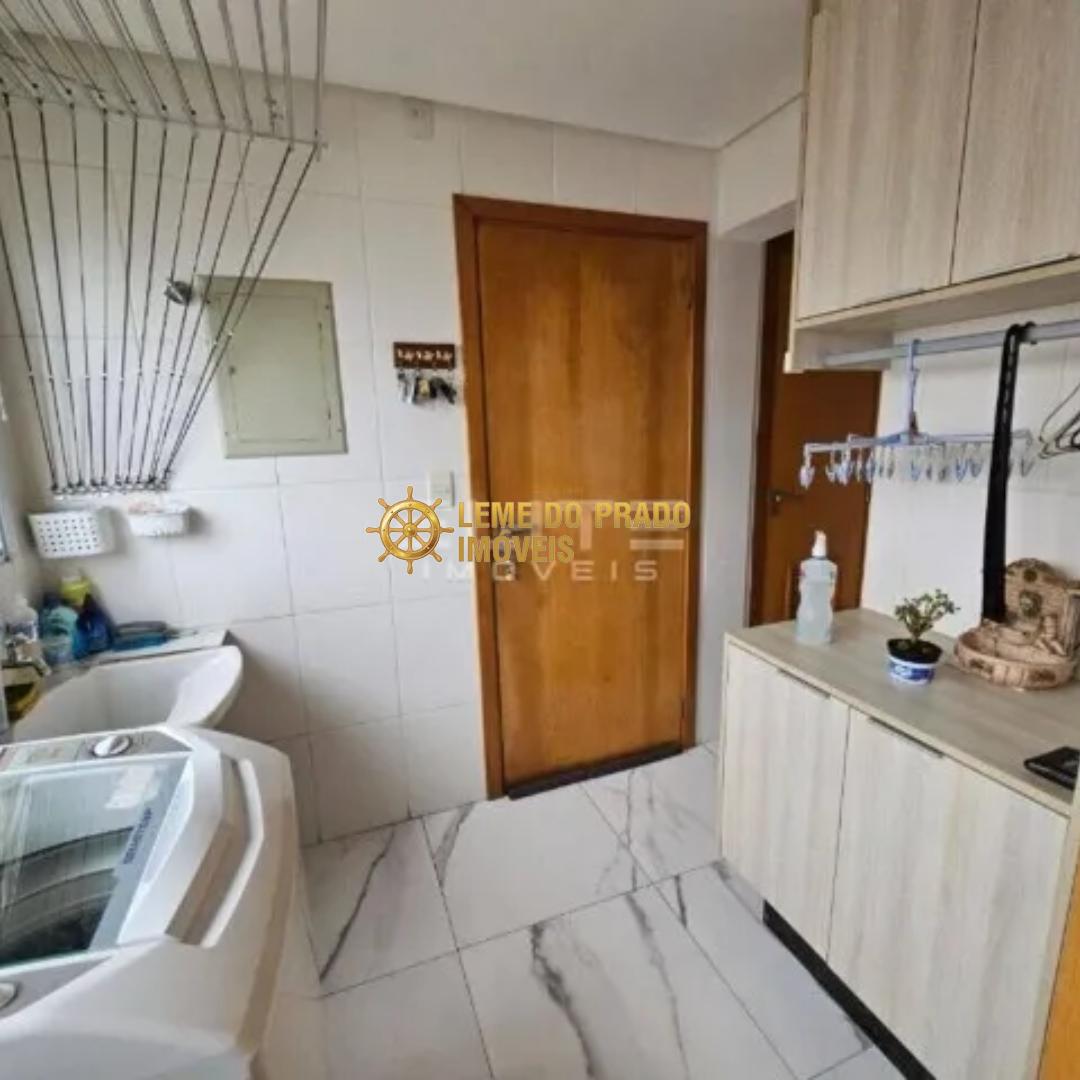 Apartamento à venda com 3 quartos, 153m² - Foto 7