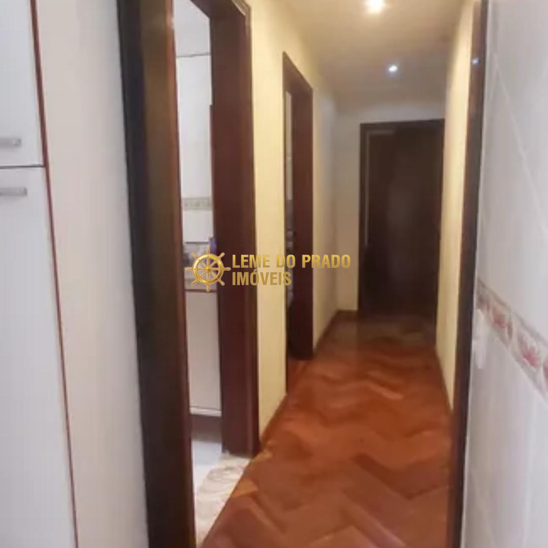 Casa à venda com 2 quartos, 180m² - Foto 11