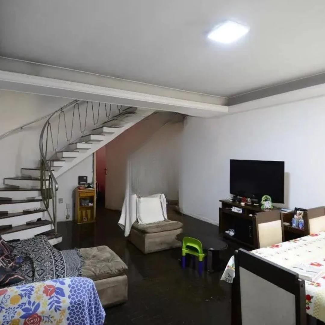 Sobrado à venda com 5 quartos, 219m² - Foto 4