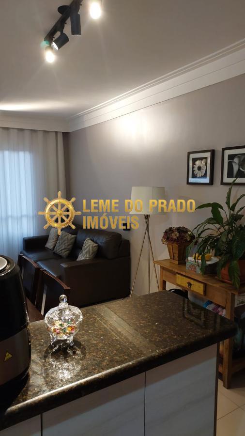 Apartamento à venda com 3 quartos, 66m² - Foto 2