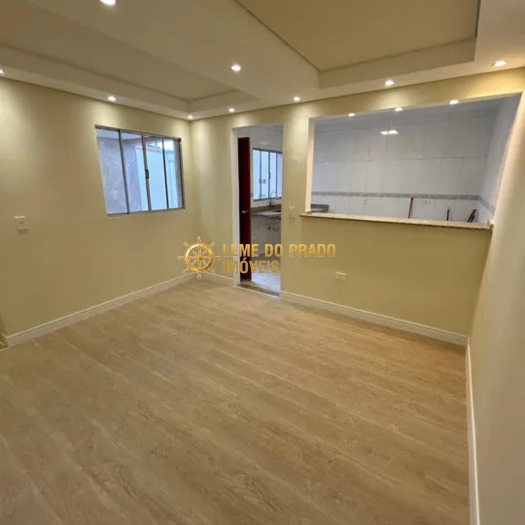 Sobrado à venda com 2 quartos, 60m² - Foto 1