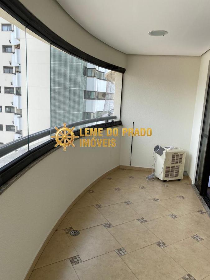 Apartamento para alugar com 3 quartos, 144m² - Foto 11