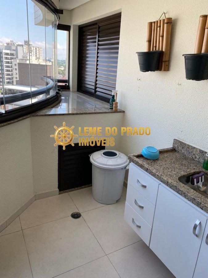 Apartamento para alugar com 3 quartos, 144m² - Foto 13