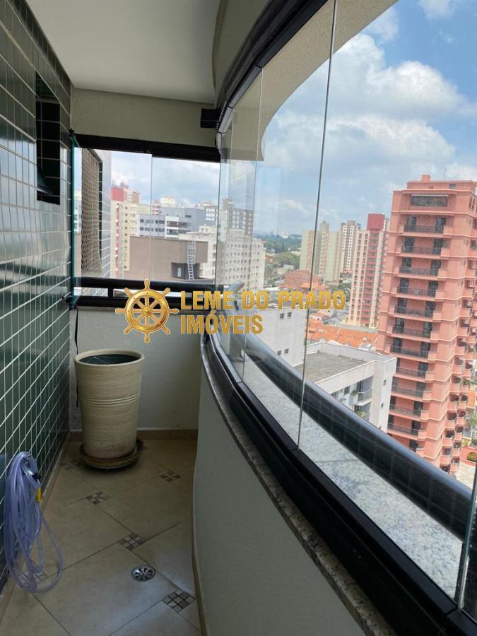 Apartamento para alugar com 3 quartos, 144m² - Foto 12