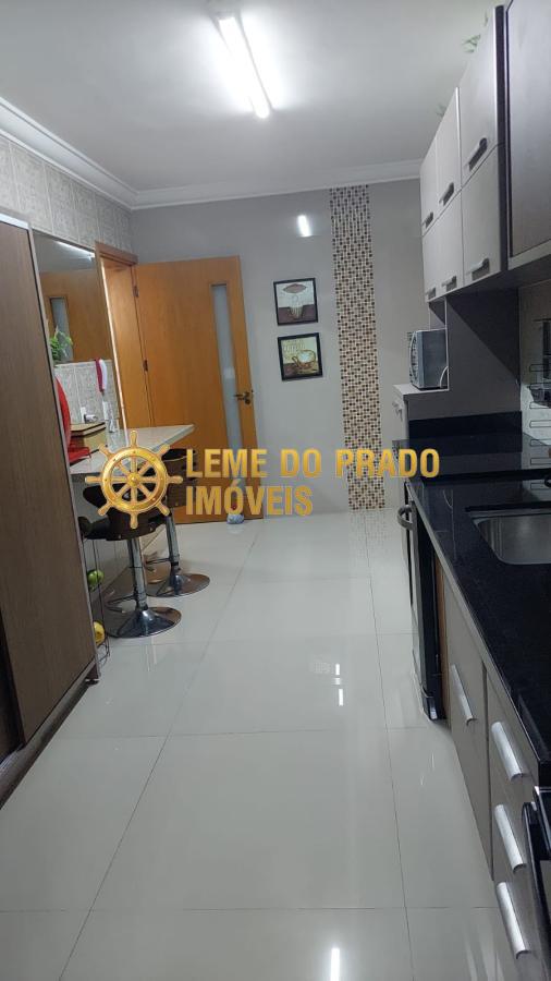 Apartamento à venda com 3 quartos, 140m² - Foto 12