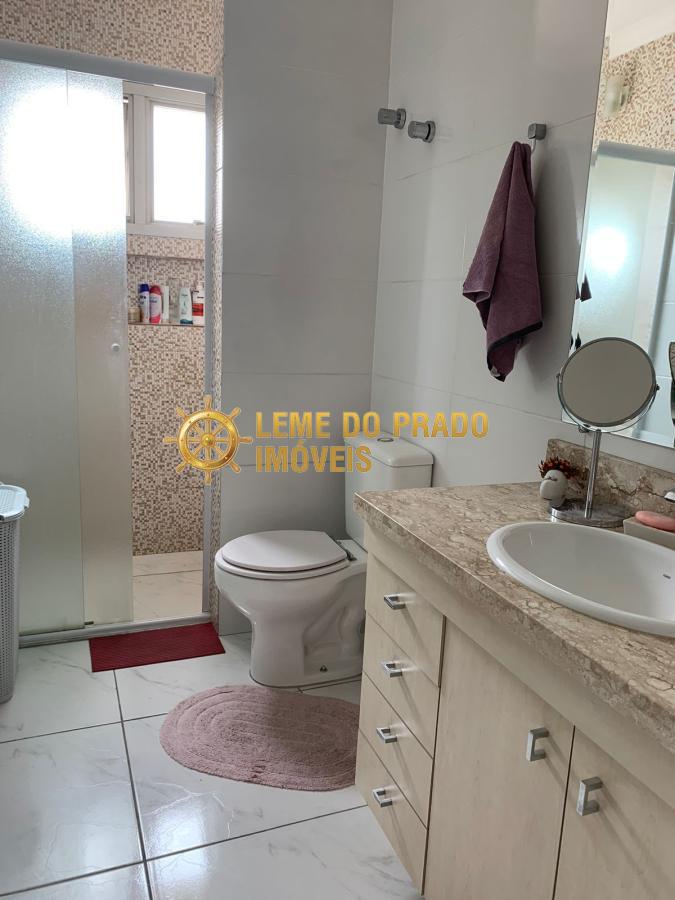 Apartamento à venda com 2 quartos, 66m² - Foto 14