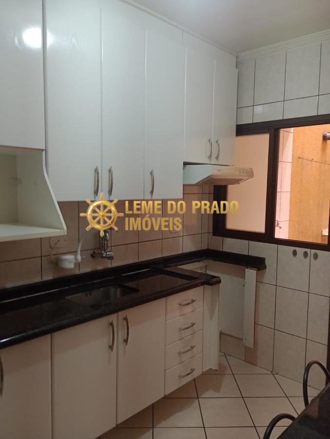 Apartamento para alugar com 2 quartos, 90m² - Foto 9