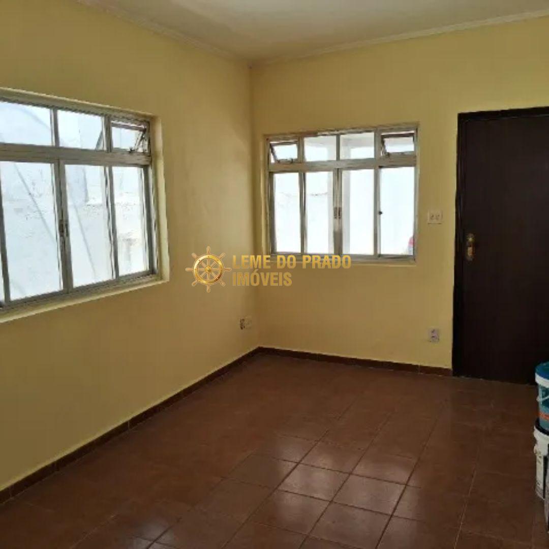 Casa para alugar com 2 quartos, 220m² - Foto 3