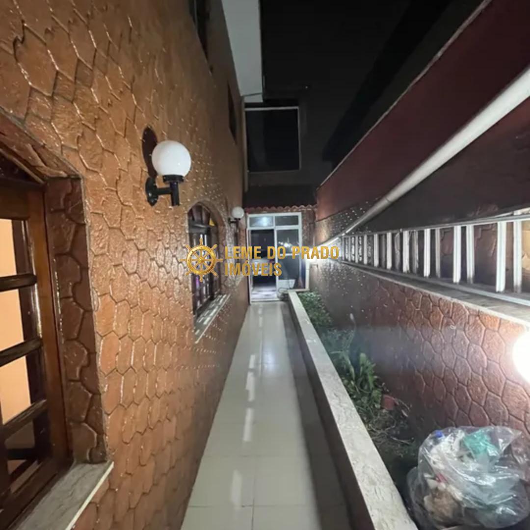 Sobrado à venda com 4 quartos, 300m² - Foto 18